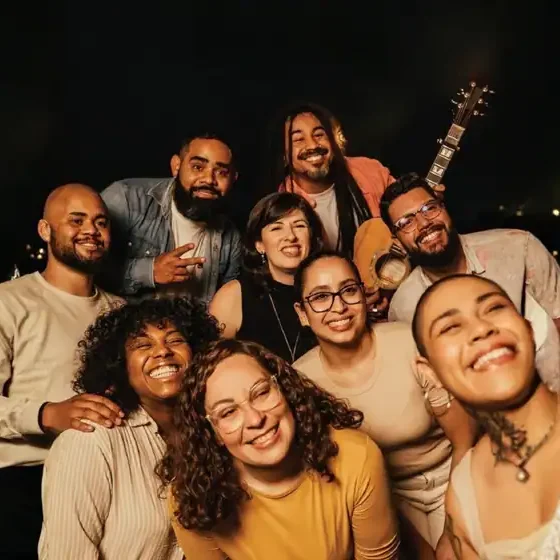 Article+3+Diverse+group+of+people+